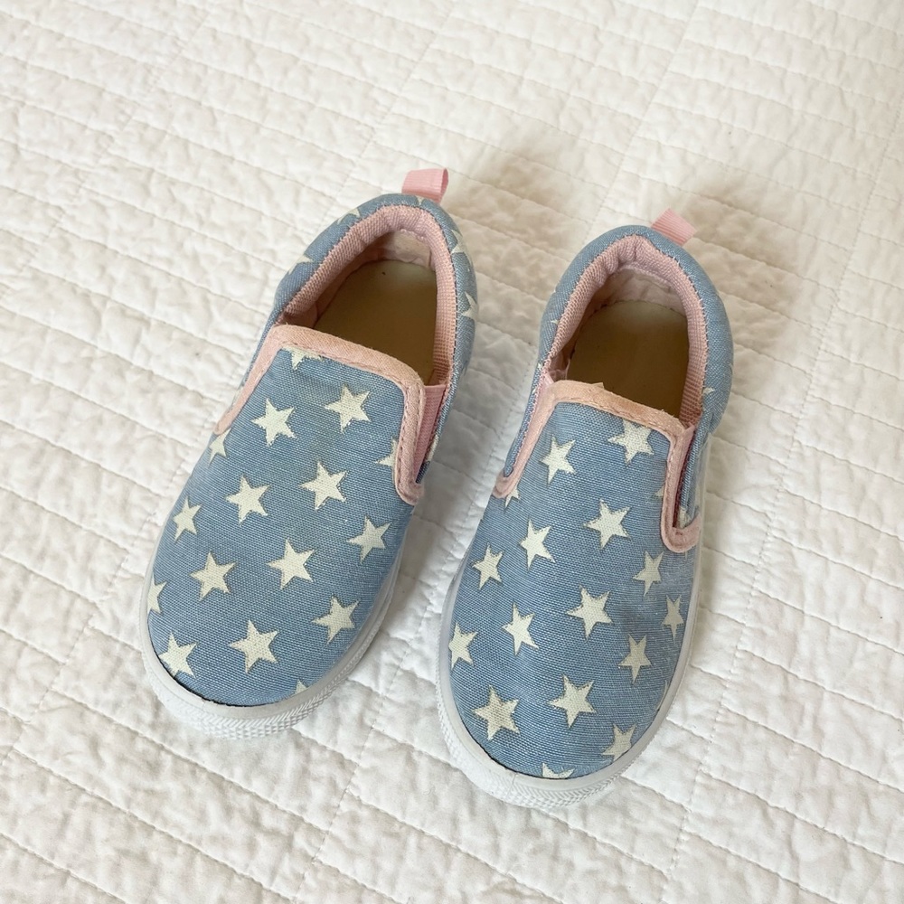 Slip on Girls Sneakers with Glittery Stars